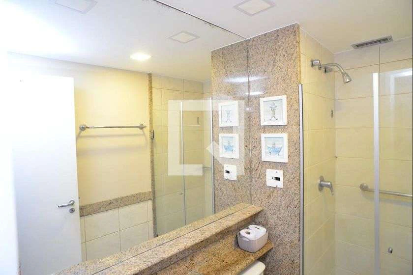 Квартира з 1 спальнею, балконом і видом на зелень — photo 12