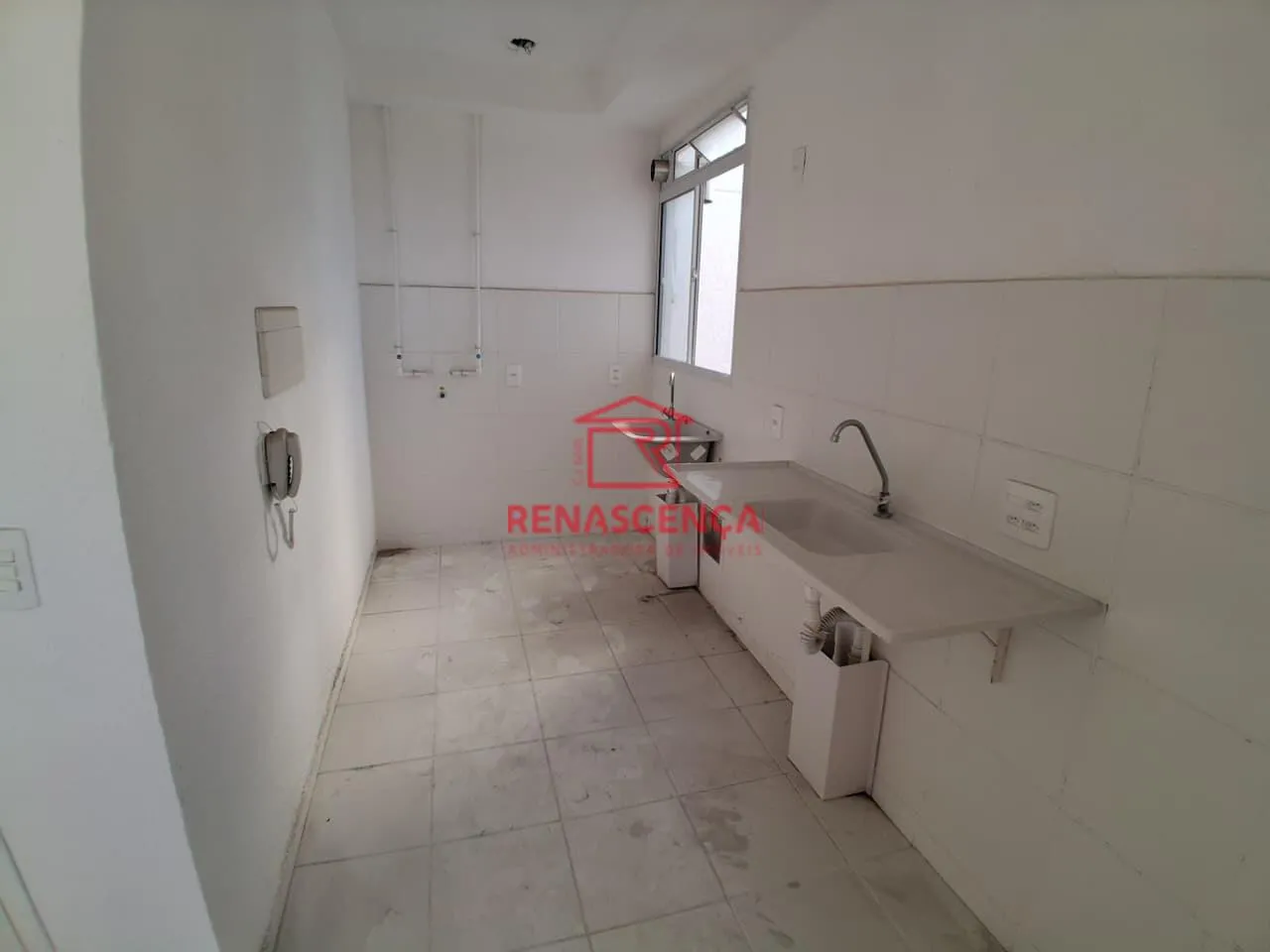 Unfurnished 2-bedroom apartment with private garden — photo 12