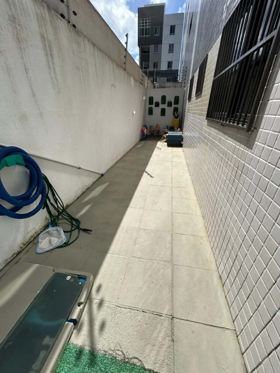 2-bedroom apartment with a washing machine in João Pessoa — photo 11