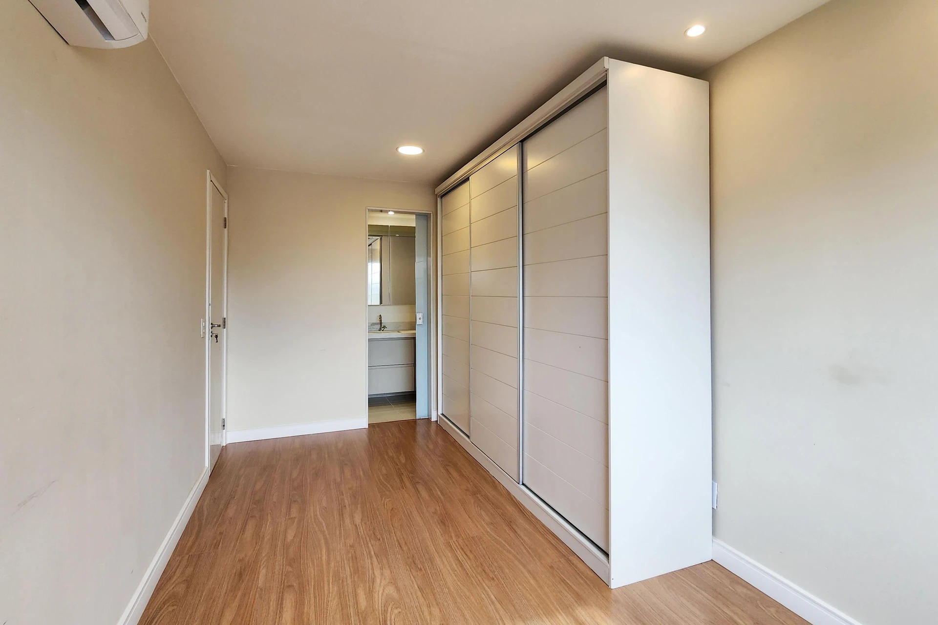 Furnished apartment, 66 m², with a dishwasher — photo 50