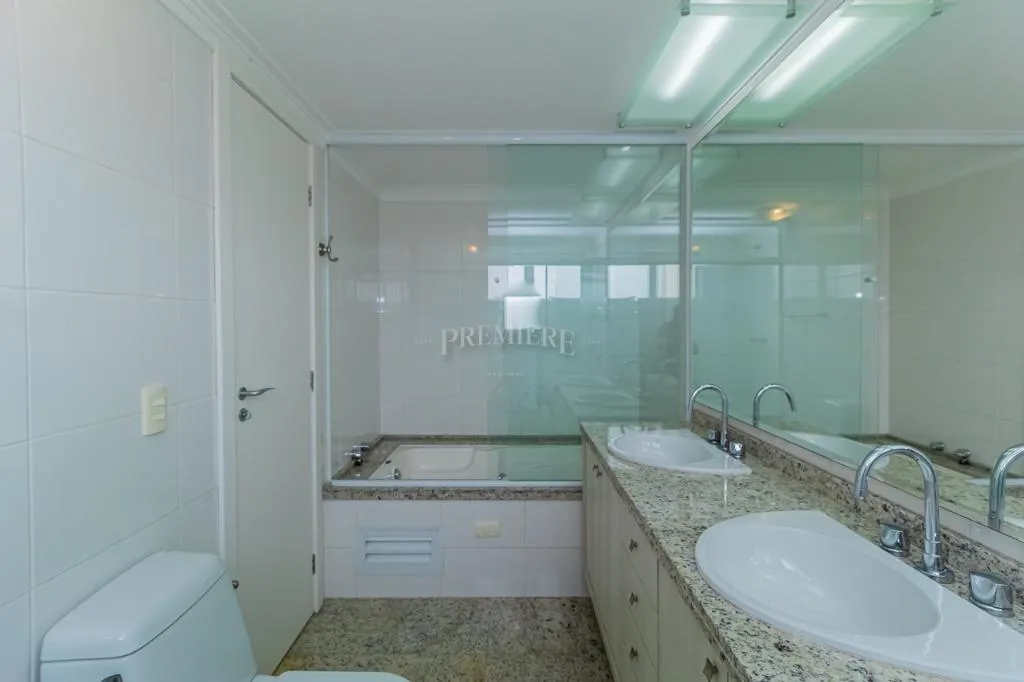 Duplex penthouse with 4 en-suite bedrooms and 260 m² — photo 18
