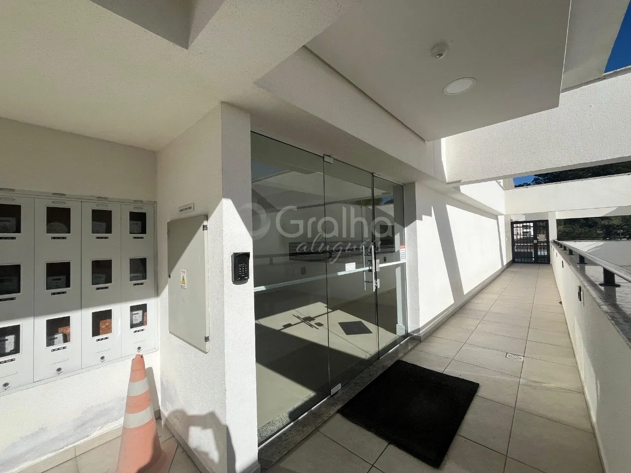 Furnished 2-bedroom apartment with 1 en-suite 94 m² — photo 24