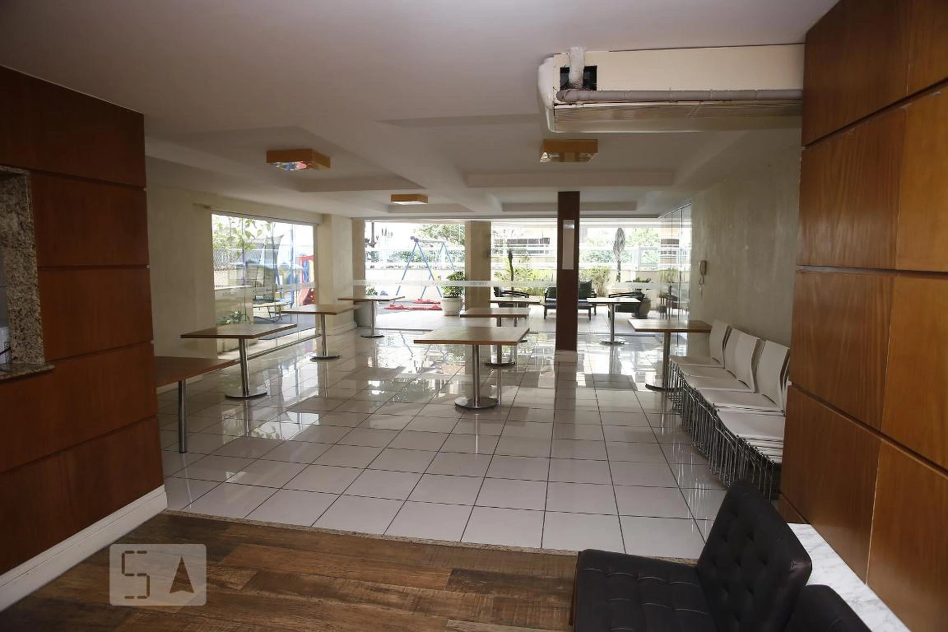 190 m² apartment with a mountain view and a home office — photo 63
