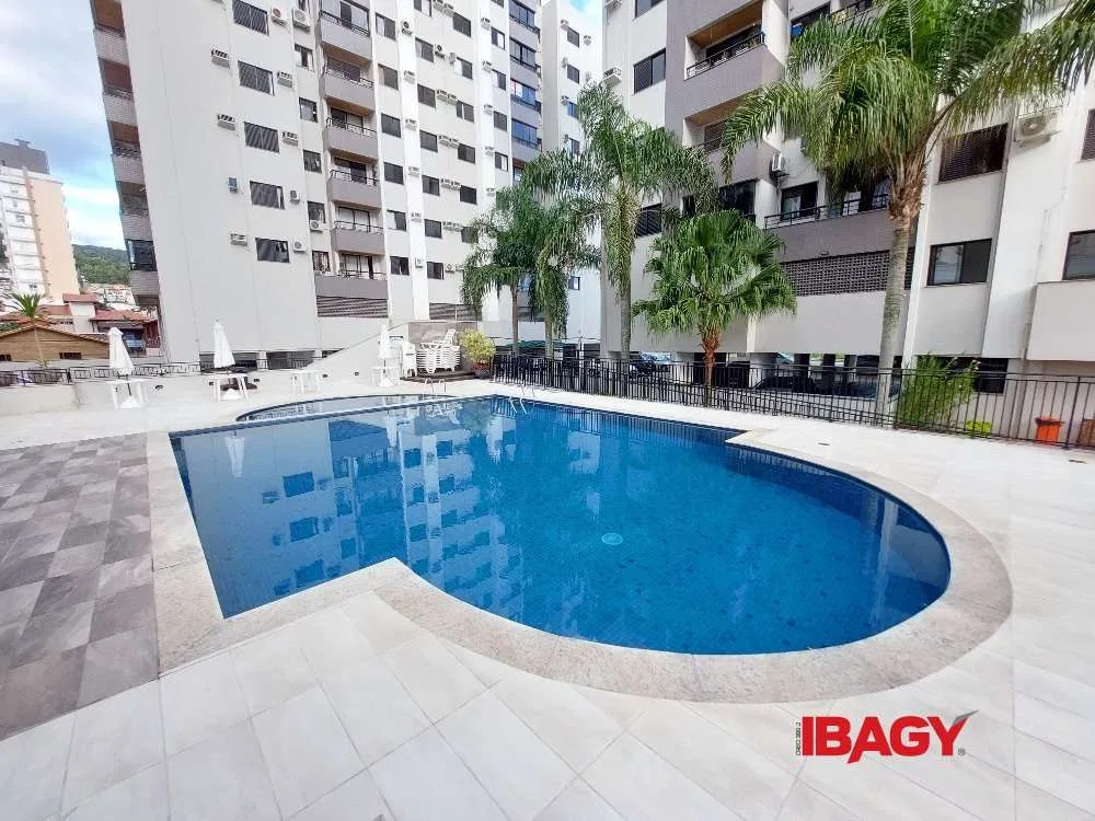 Квартира с 2 спальнями, 52 м² и 1 парковкой — photo 3