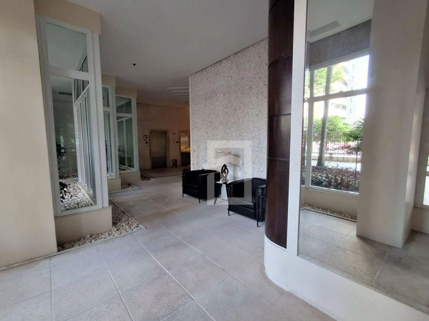 Glass-enclosed balcony in a 2-bedroom apartment, 64 m² — photo 22
