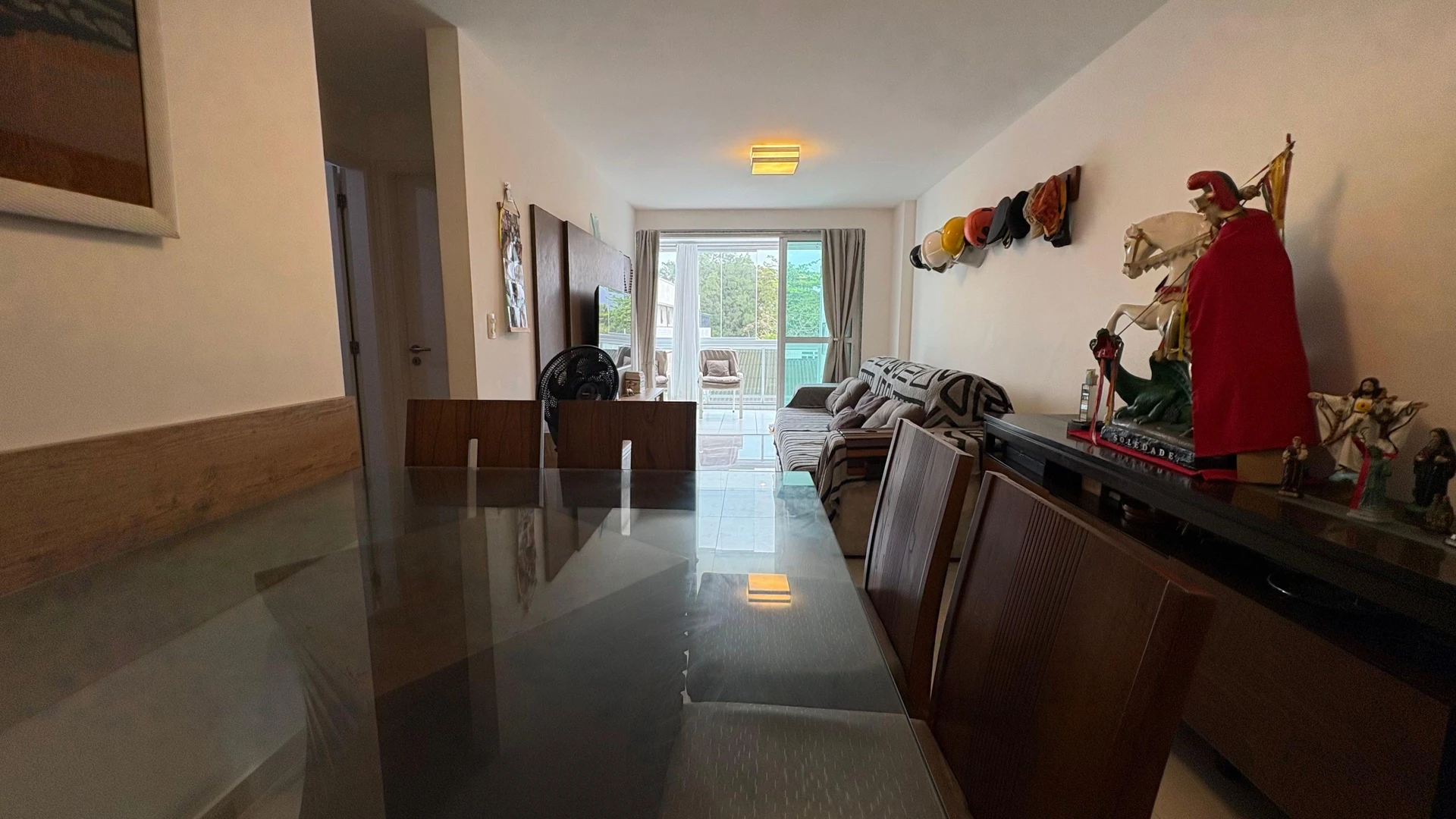 100 m² apartment with a grill on the balcony and a jacuzzi — photo 16