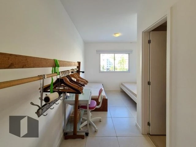 Apartment with 4 bedrooms and 4 bathrooms — photo 22