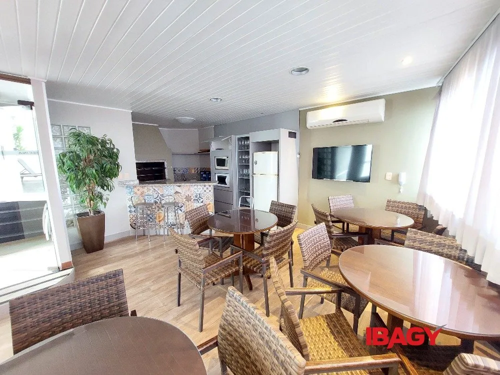 Apartamento de 4 dormitorios con 135 m² y 1 suite — photo 5