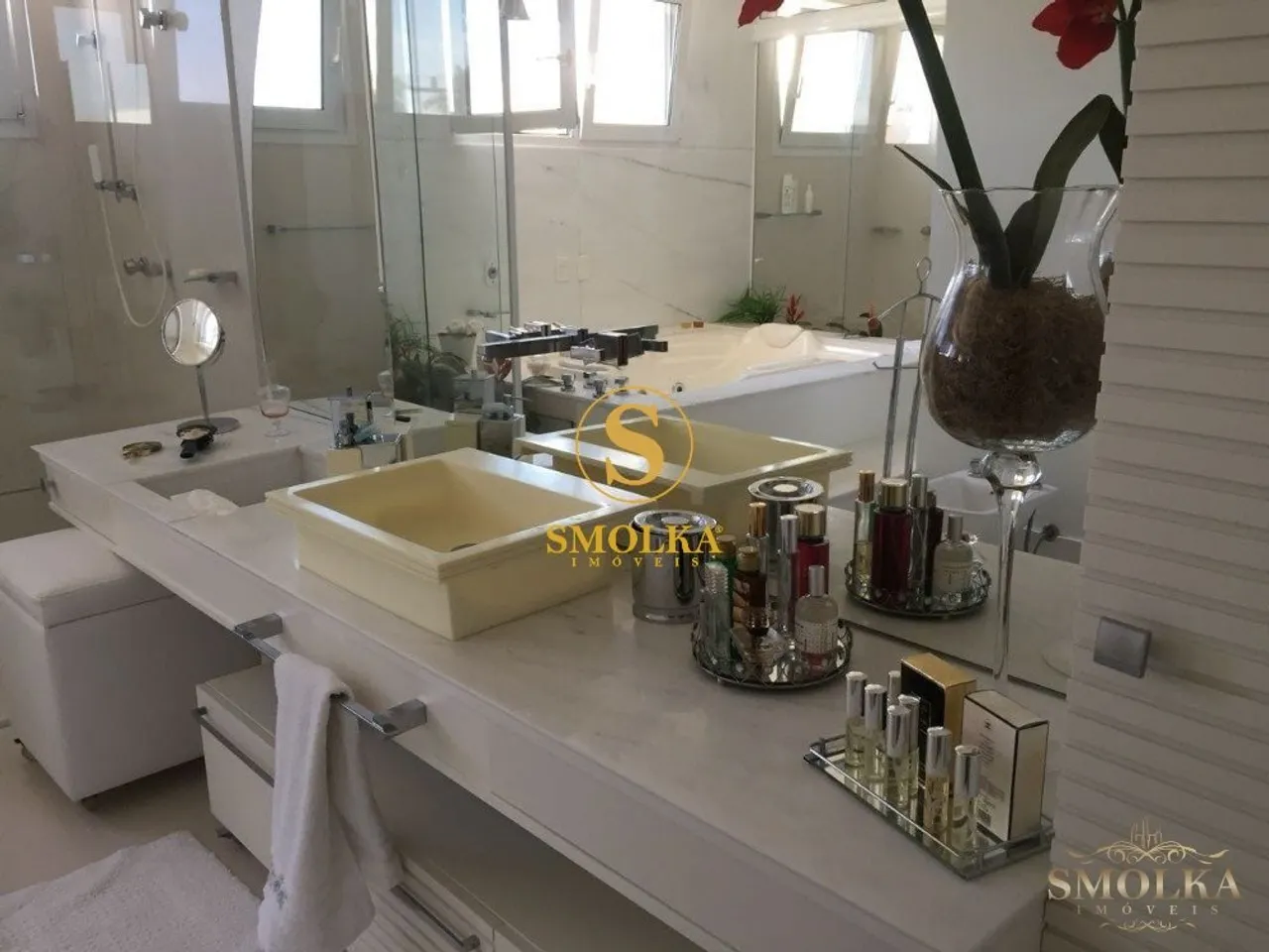 House with 5 en-suite bedrooms, 7 baths, 787 m² — photo 17