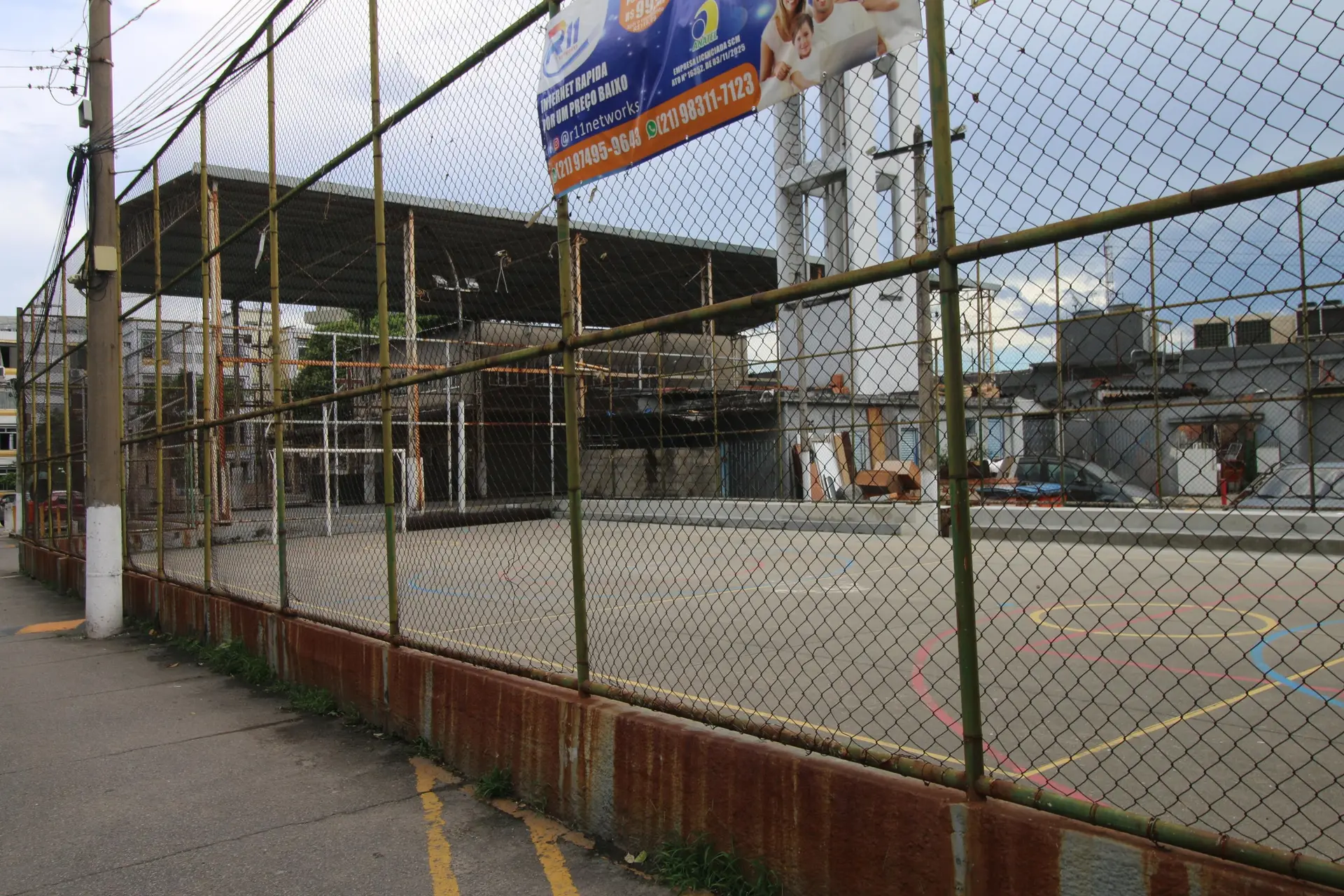 2-bedroom apartment in a building with a gym — photo 4