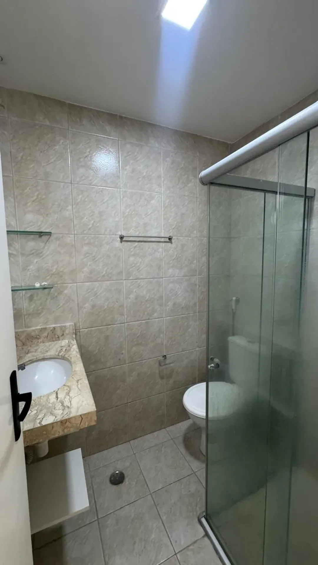 3-bedroom apartment with balcony and 2 parking spaces — photo 12