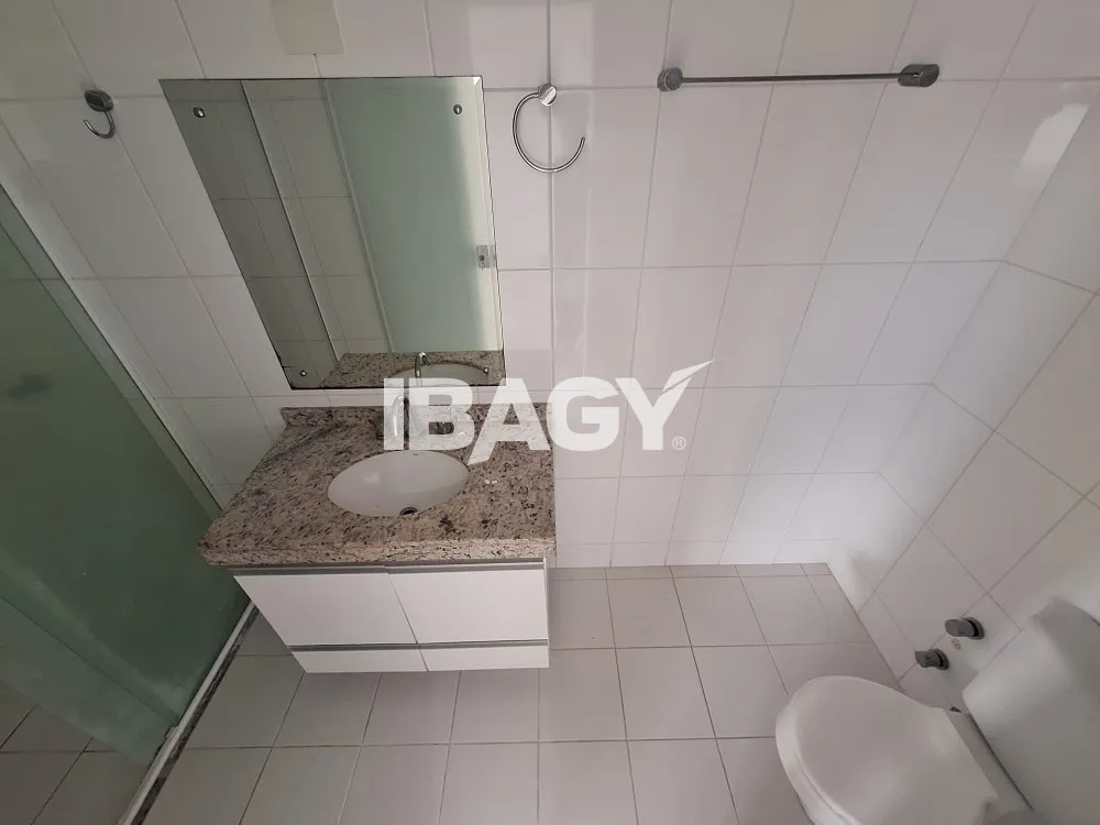 3-bedroom 196 m² apartment with 2 parking spots and balcony — photo 21