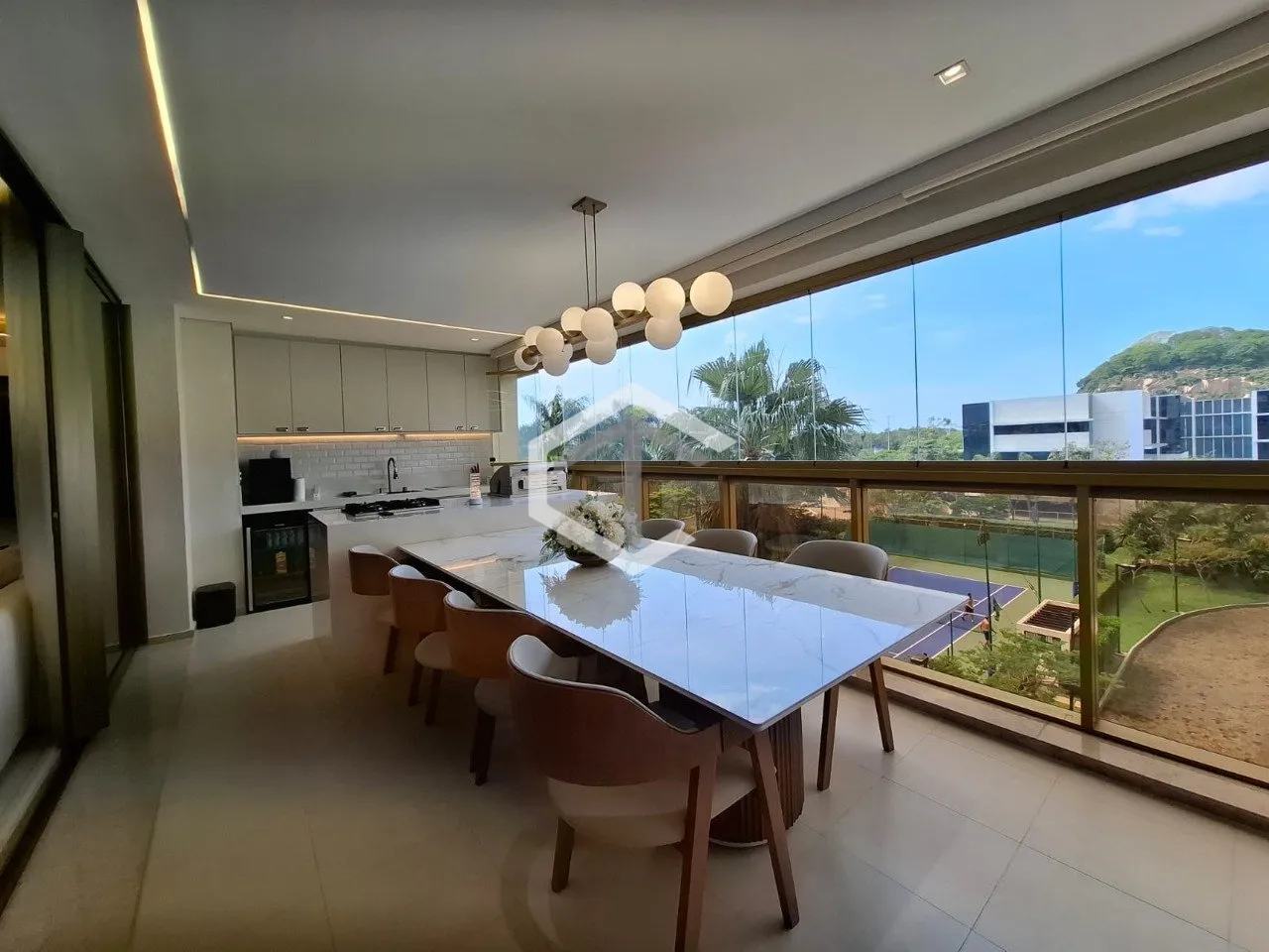 217 m² apartment with a mountain view and a private pool — photo 31