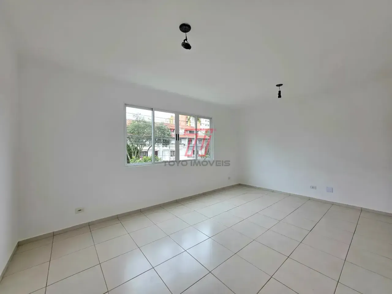 Apartamento de 3 dormitorios con 1 plaza en 1er piso — photo 5