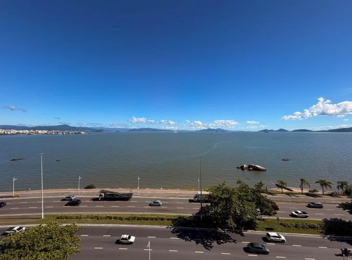 Apartamento sin amueblar con 3 dormitorios y 173 m² — photo 2