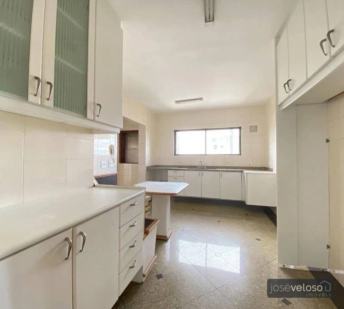 259 m² apartment with 4 bedrooms and private BBQ — photo 11