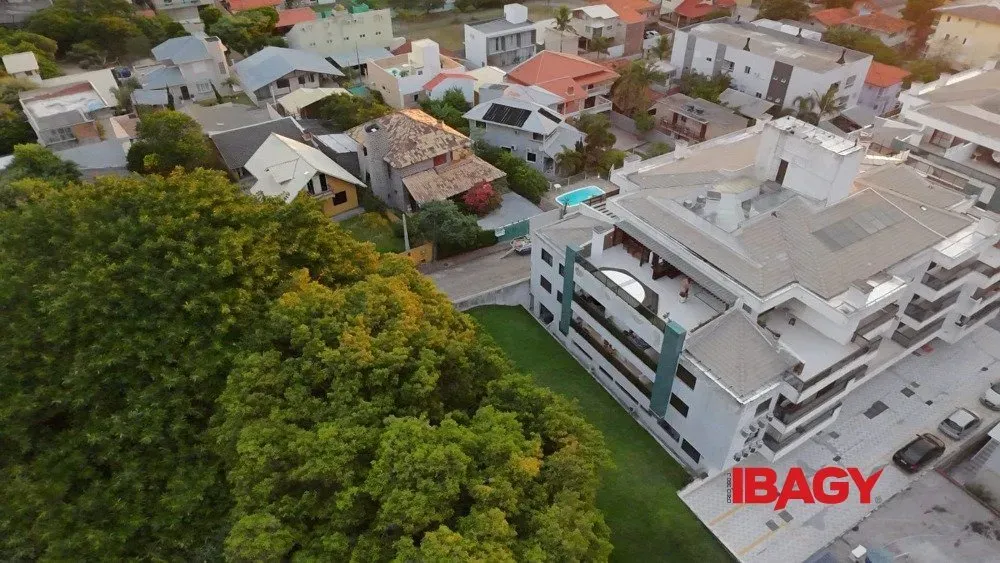 Квартира с 3 спальнями, 102 м², 1 ванная и 2 места — photo 25