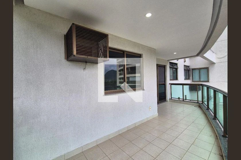 2-bedroom apartment with a mountain view in Rio de Janeiro — photo 10