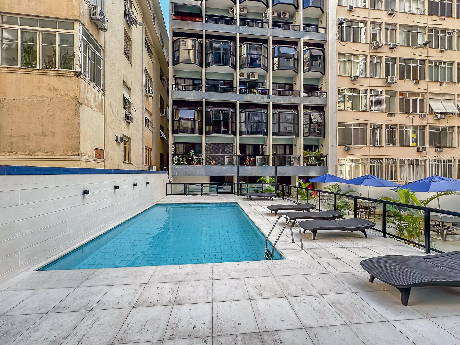 Furnished 2-bedroom apartment with 2 bathrooms — photo 29