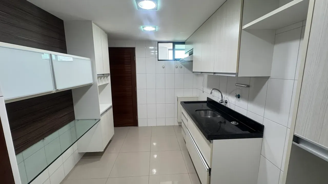 Apartment on the 18th floor with a washing machine — photo 9