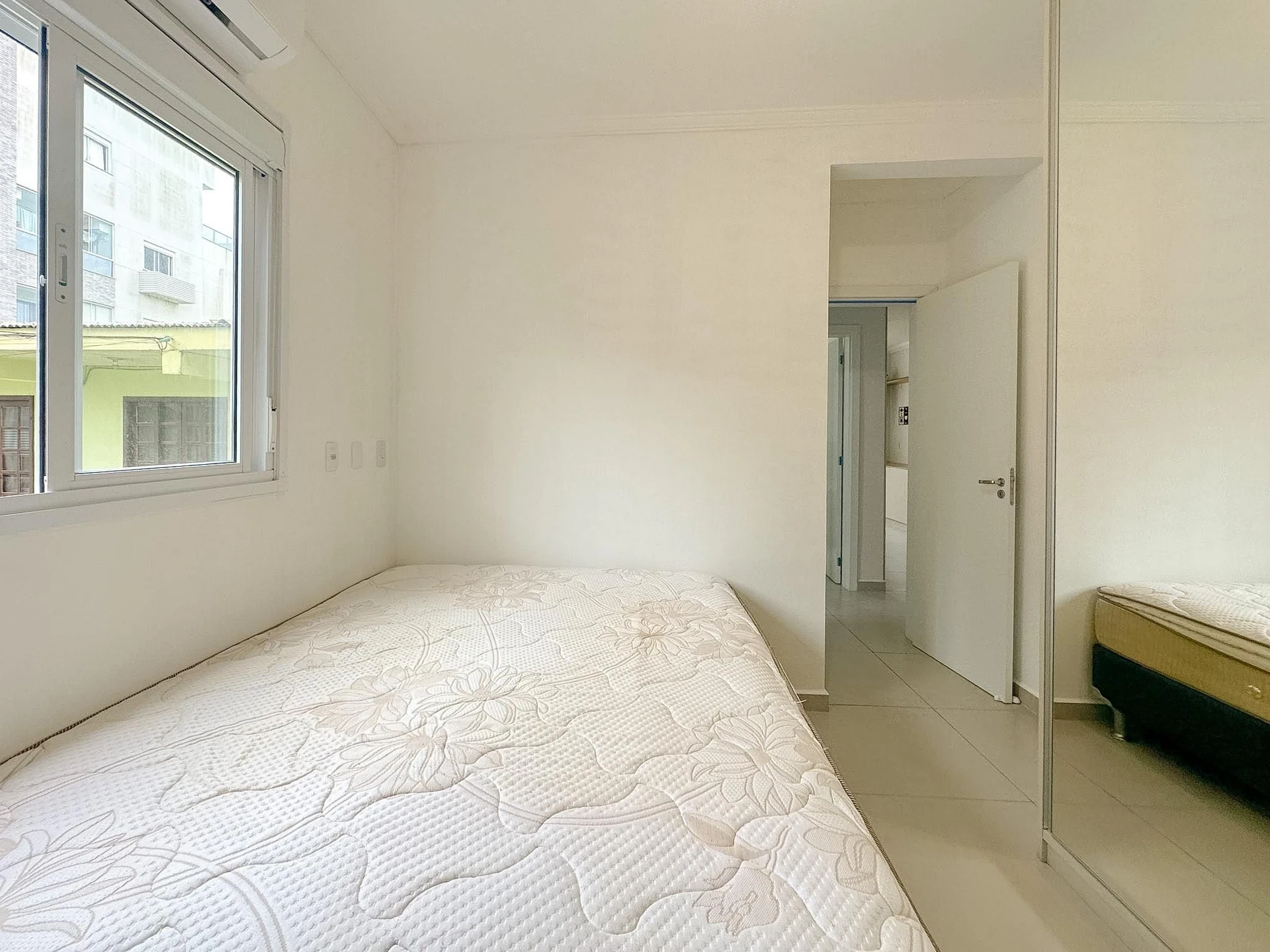 2-bedroom apartment, 1 with its own bathroom, 60 m² — photo 25