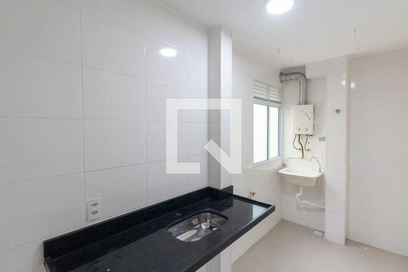2-bedroom apartment in a building with a gym — photo 47