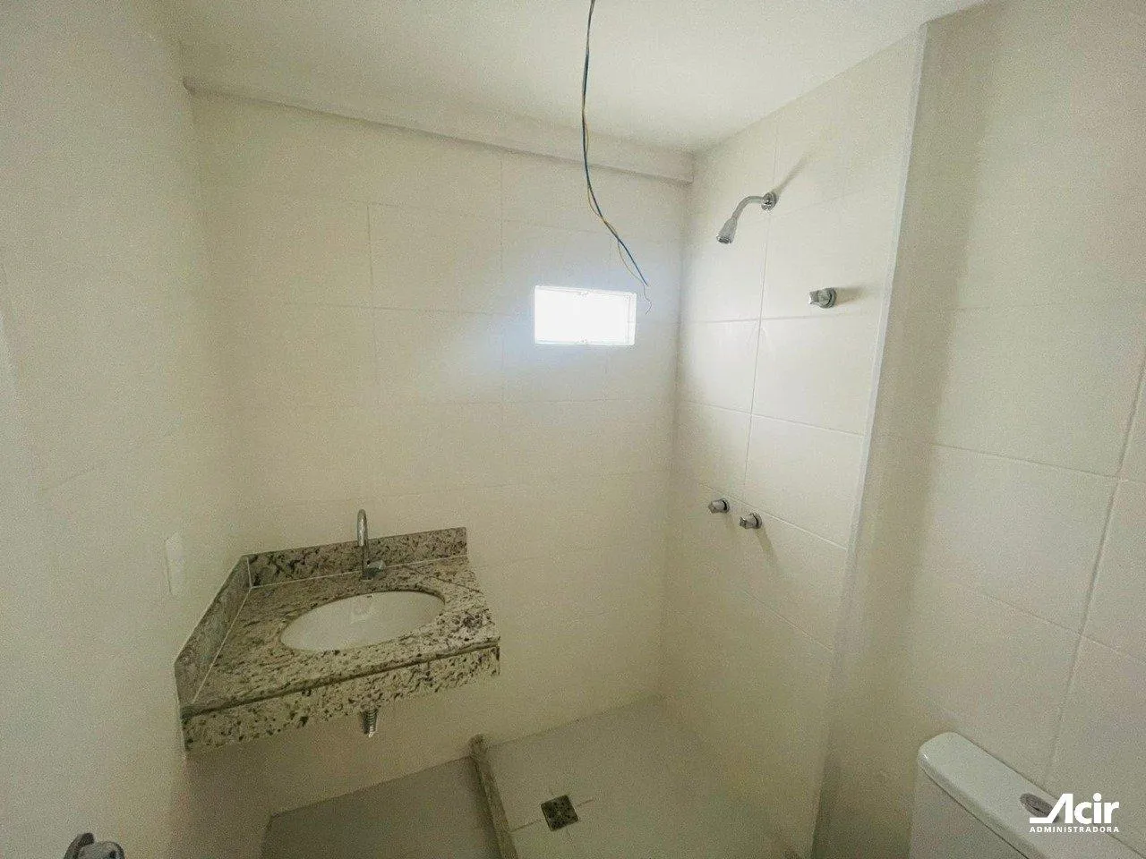 2-bedroom apartment in a building with a gym — photo 11