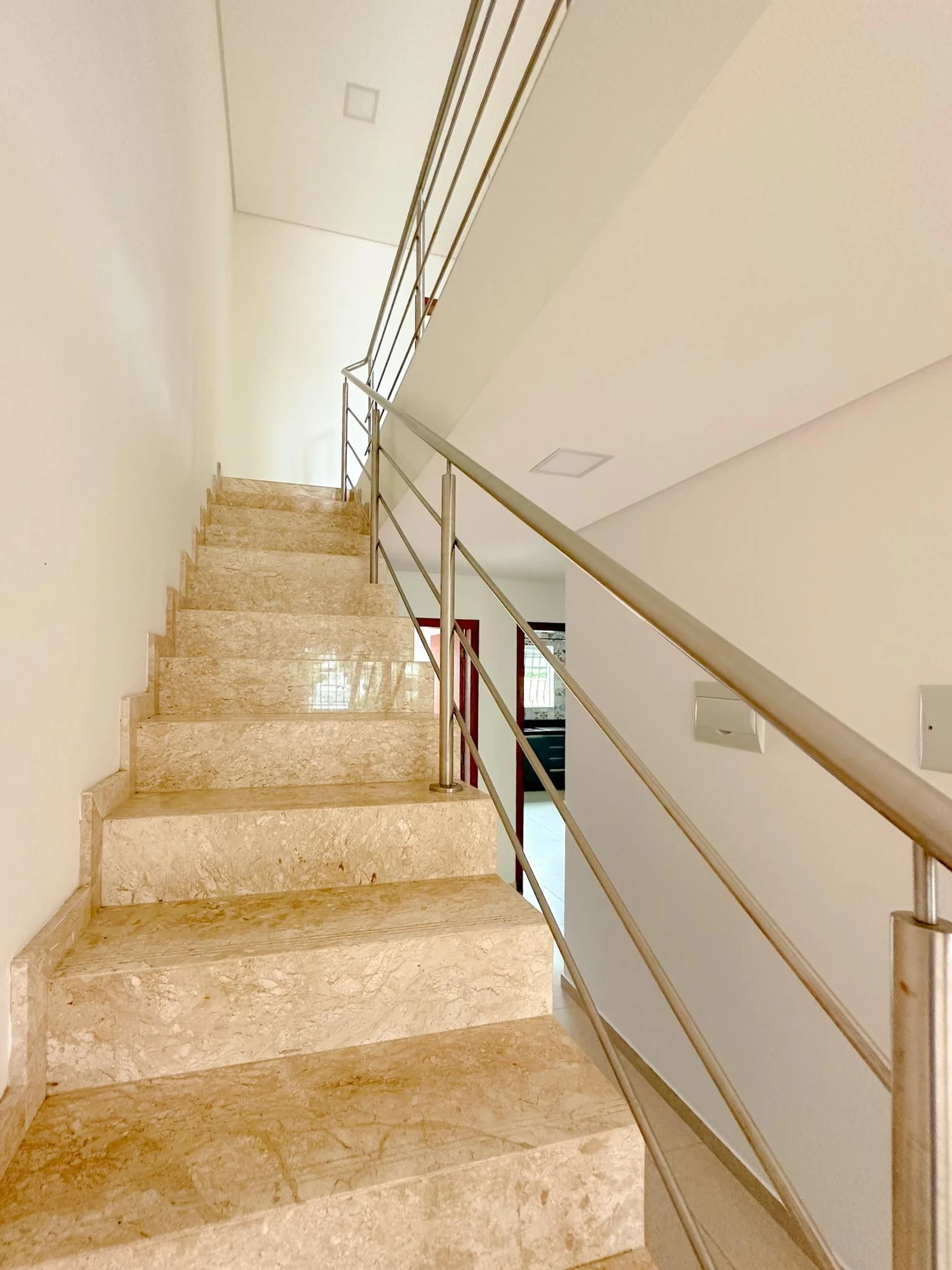 Garden in a 4-bedroom house, 194 m² — photo 46