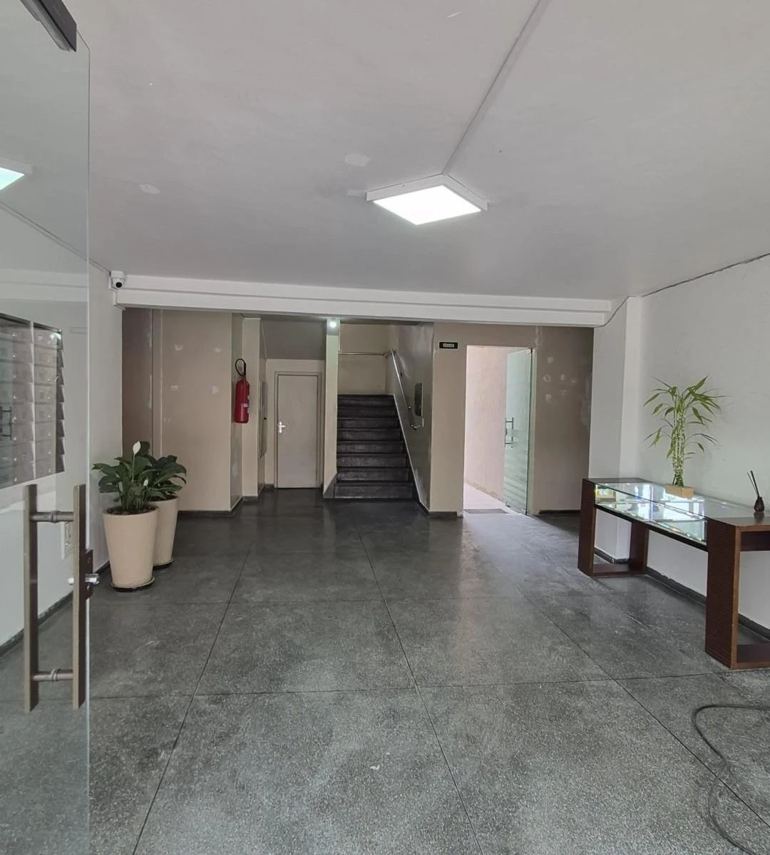 Apartamento com piso de madeira ou laminado, Capão Raso