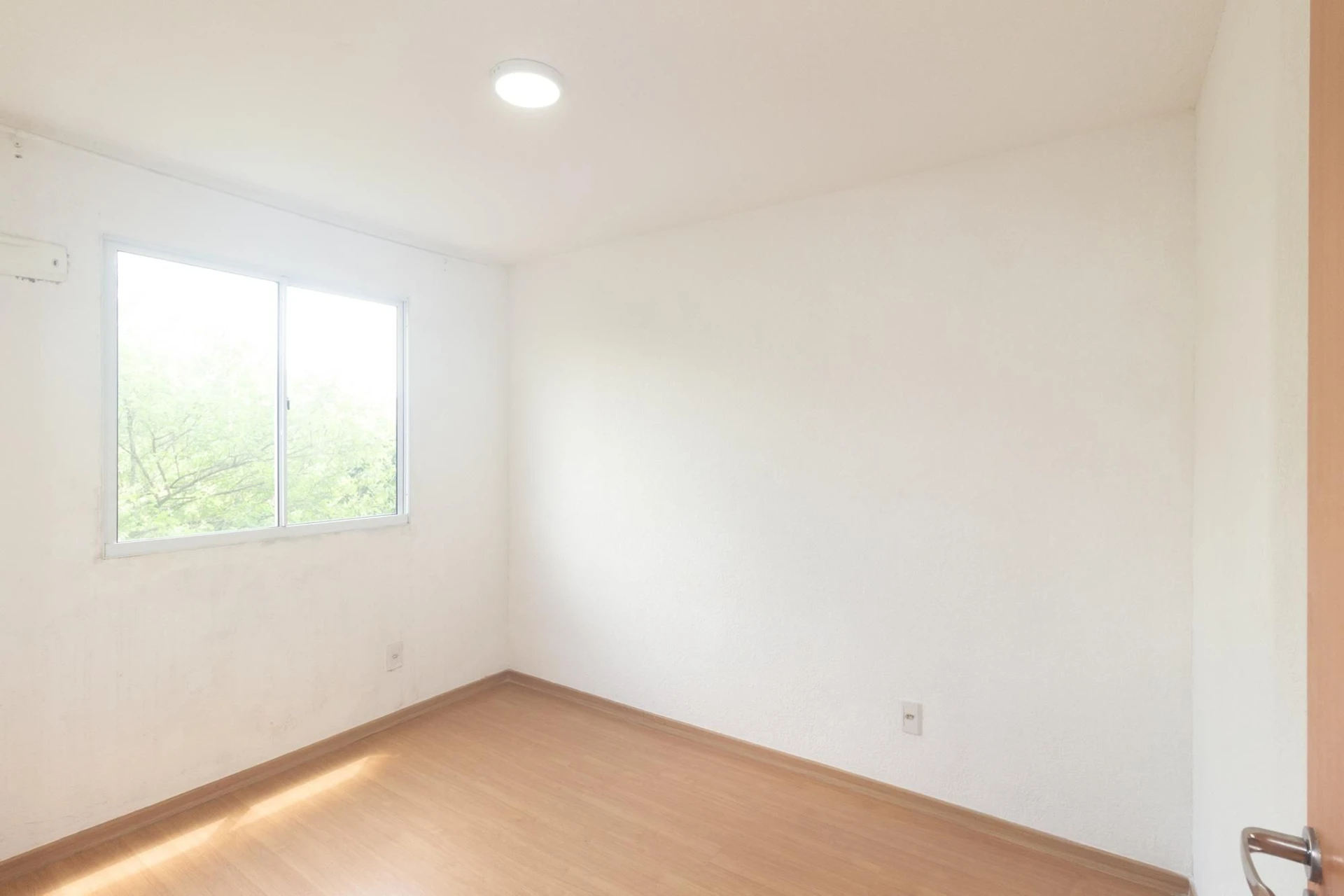 2-bedroom rental apartment with a separate kitchen — photo 17