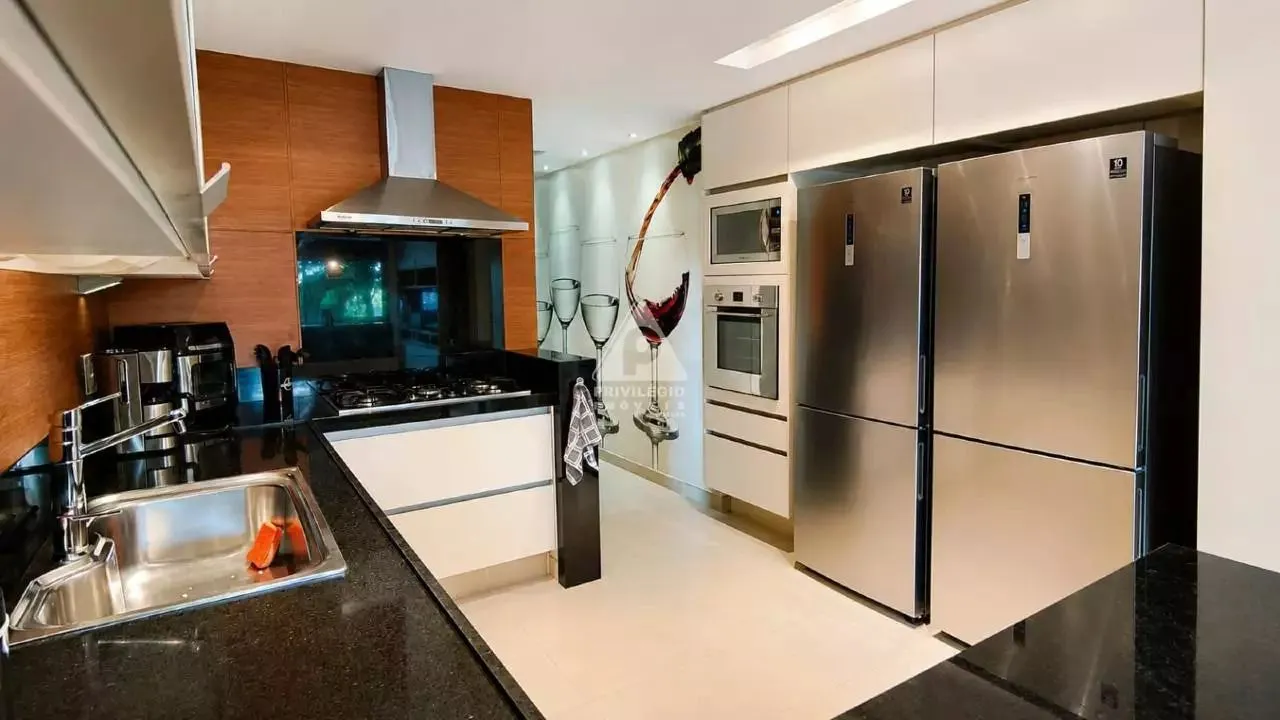 Apartamento mobiliado com 4 quartos e 5 banheiros — photo 2