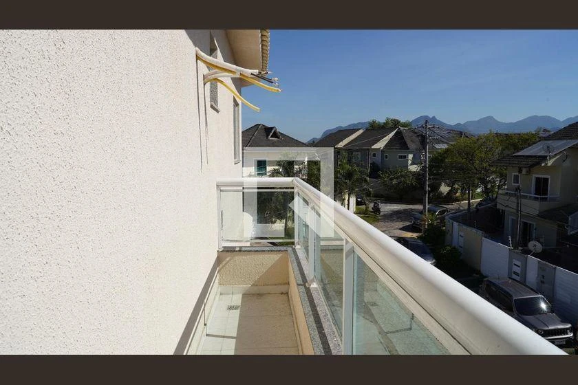 1-bedroom 77 m² apartment with parking space