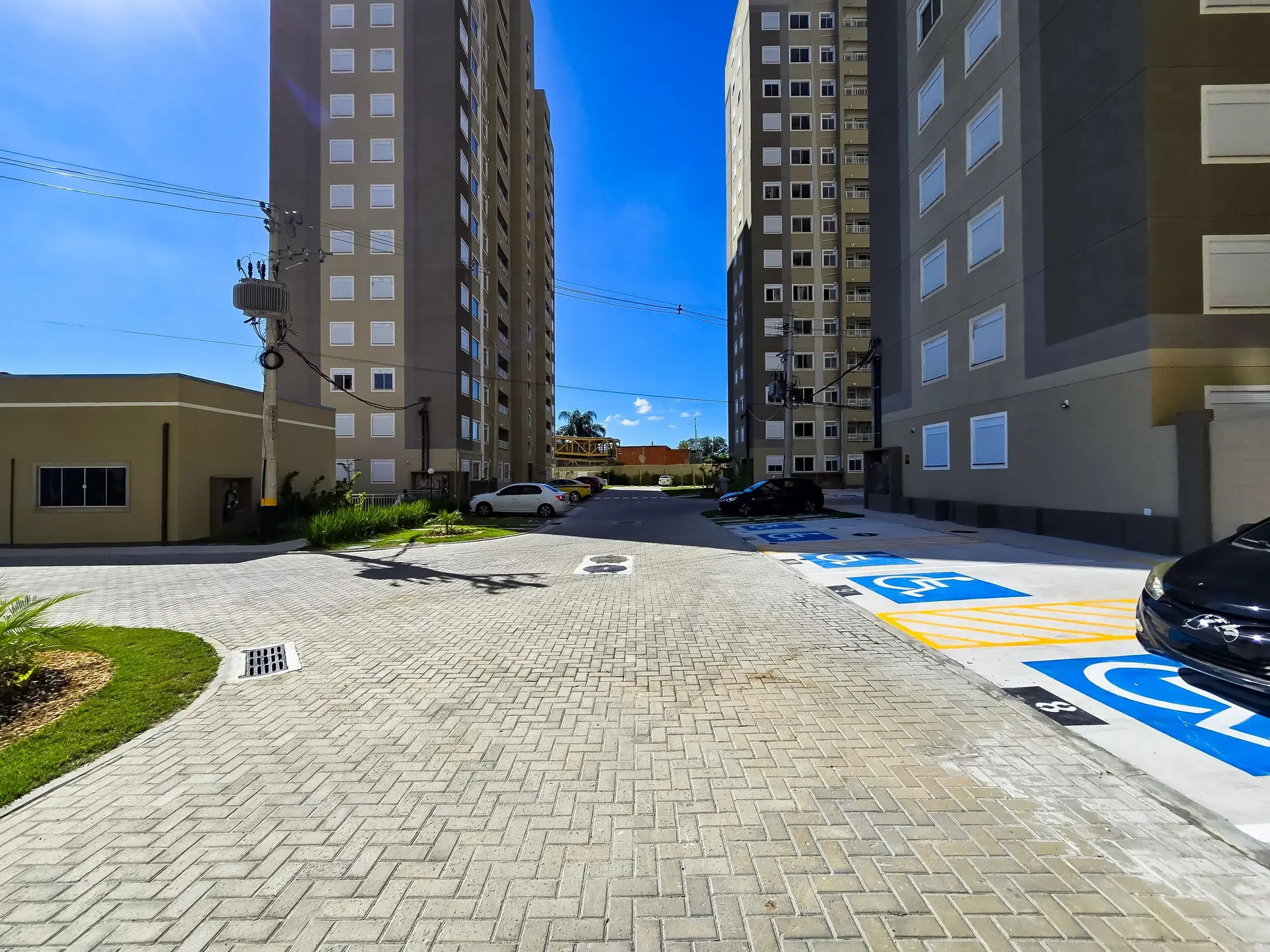 Mountain view in a 2-bedroom apartment, 42 m² — photo 3