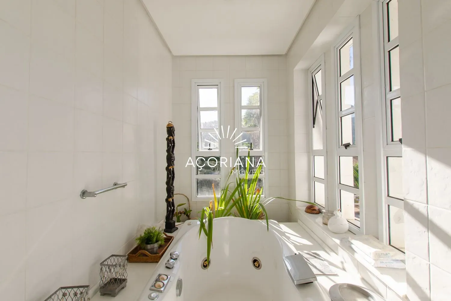 Furnished house with 5 en-suite bedrooms and 8 baths — photo 116