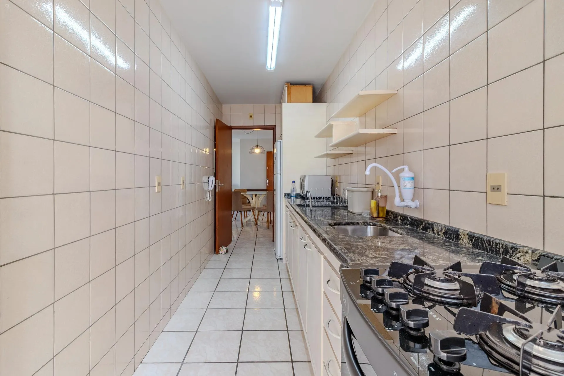 Balcony with a grill in a 2-bedroom apartment, 60 m² — photo 2