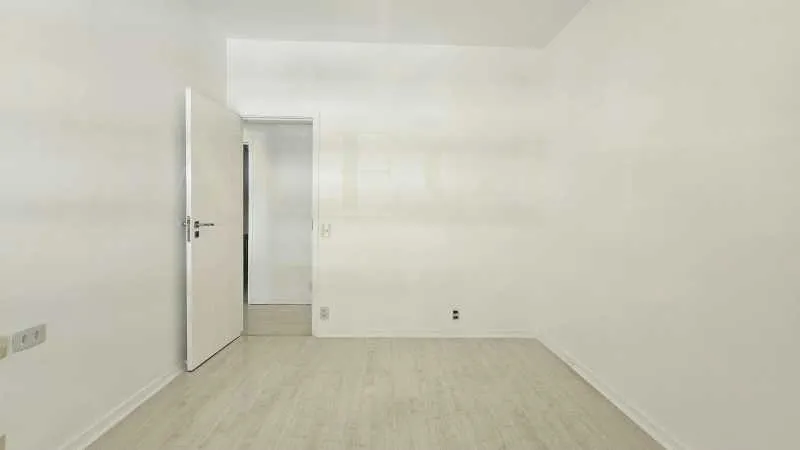Вид на воду та 4 спальні: квартира 258 м² — photo 18