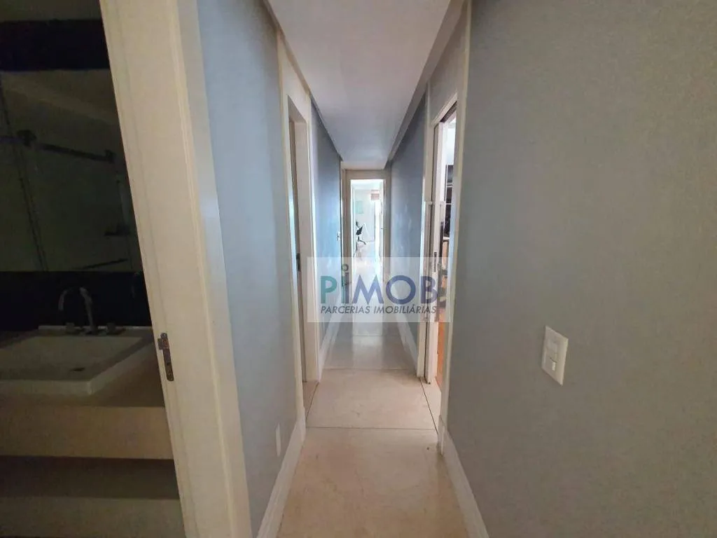 Furnished 260 m² apartment on the 23rd floor with 3 spots — photo 101
