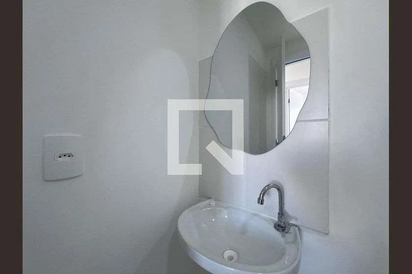 Wood or laminate floors in a 2-bedroom apartment, 48 m² — photo 26