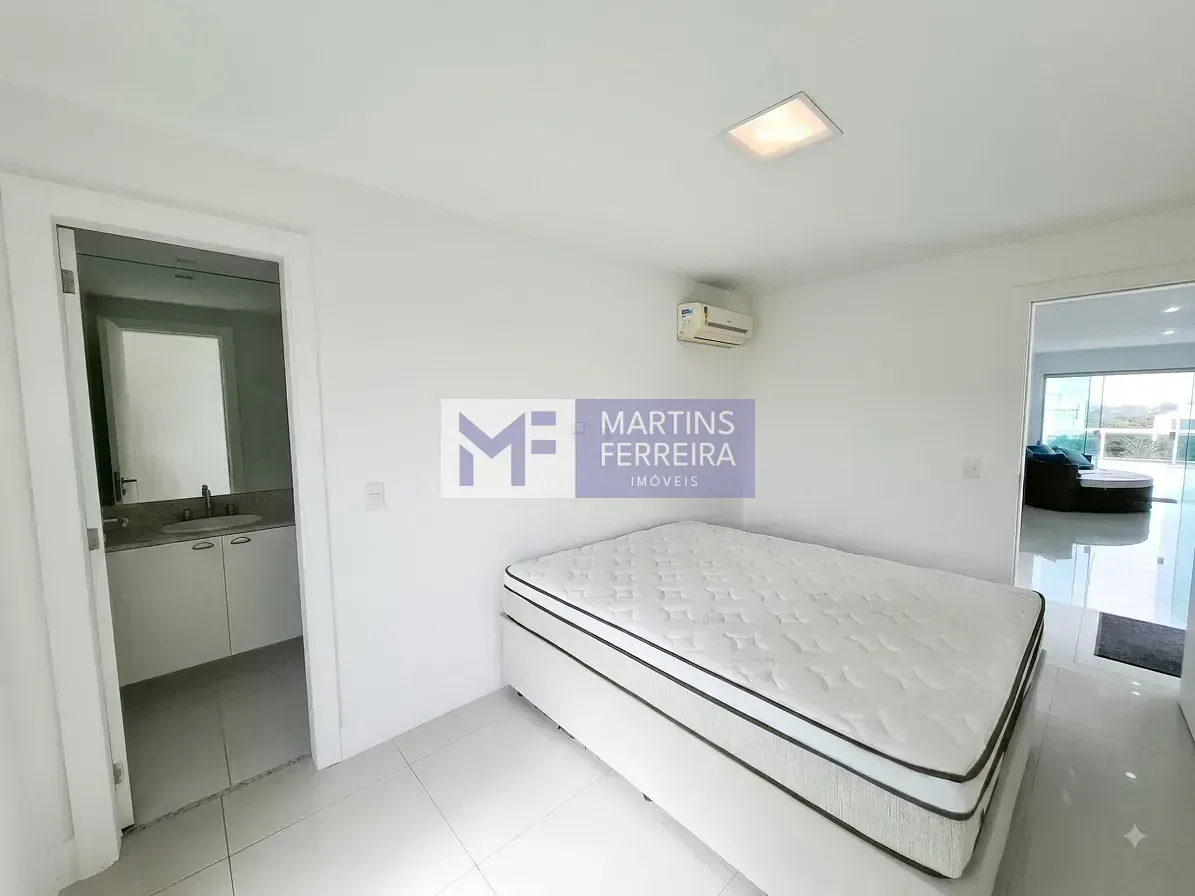 Unfurnished apartment with 4 bedrooms and 5 bathrooms — photo 26