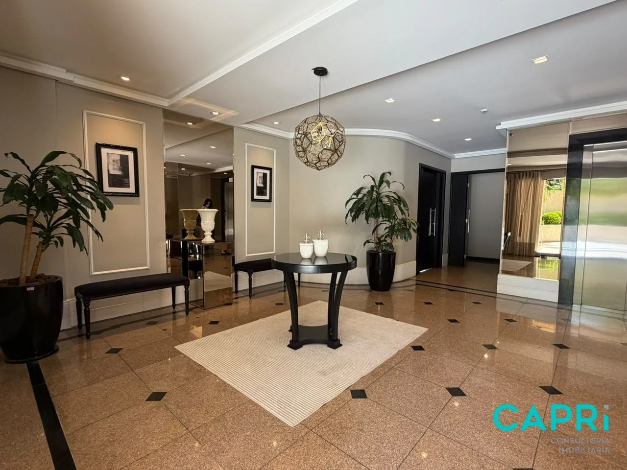 217 m² apartment with a private pool and a washing machine — photo 28