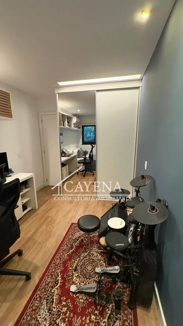 Furnished 3-bedroom apartment with a gas stove — photo 12