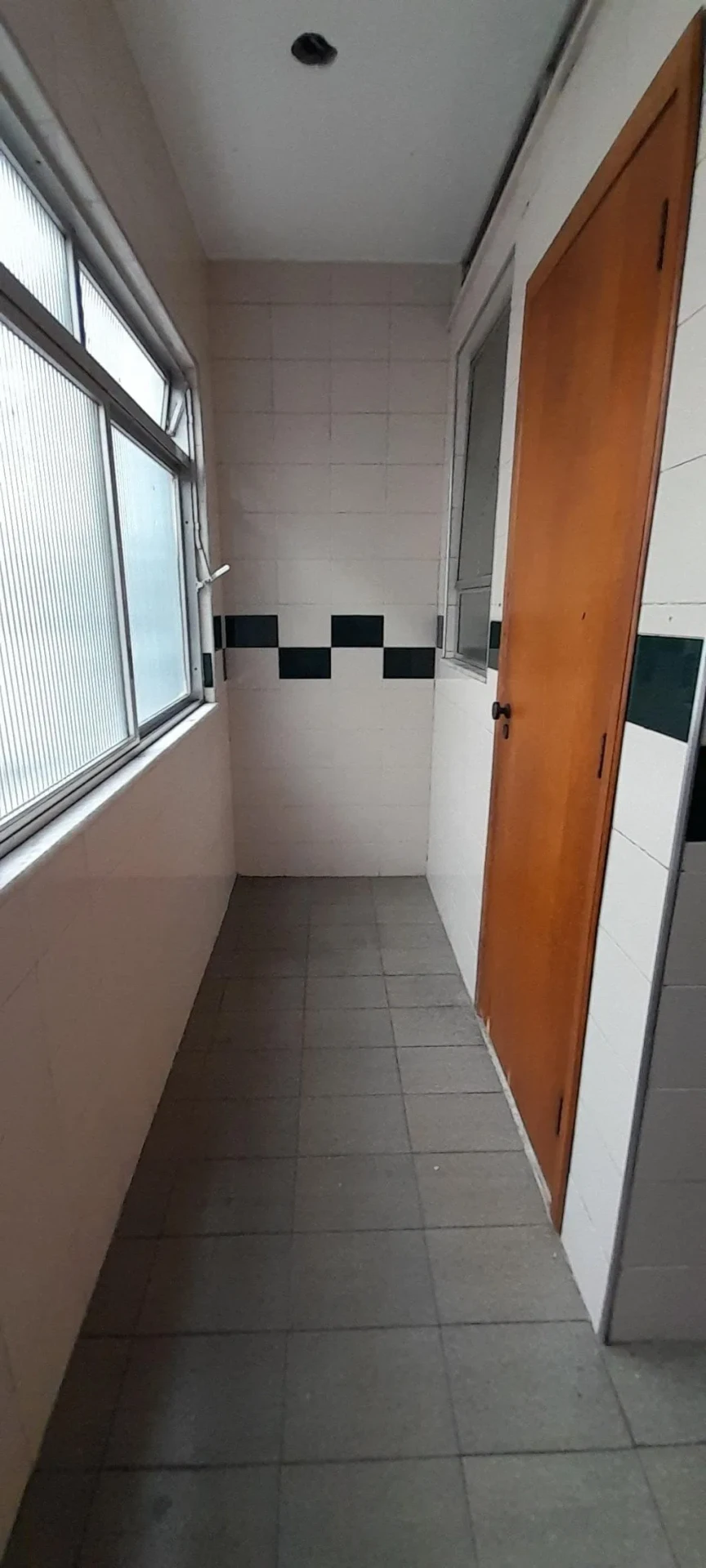 3-bedroom apartment, 1 with its own bathroom, 116 m² — photo 2