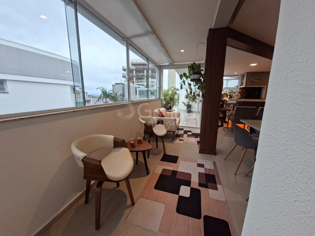 Floor-to-ceiling windows in a 3-bedroom apartment, 257 m² — photo 20