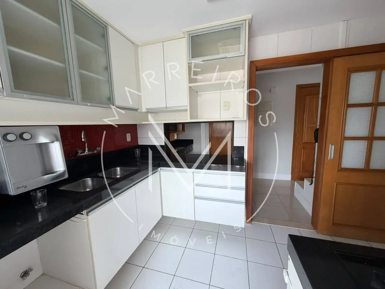 4-bedroom apartment in a building with a sauna