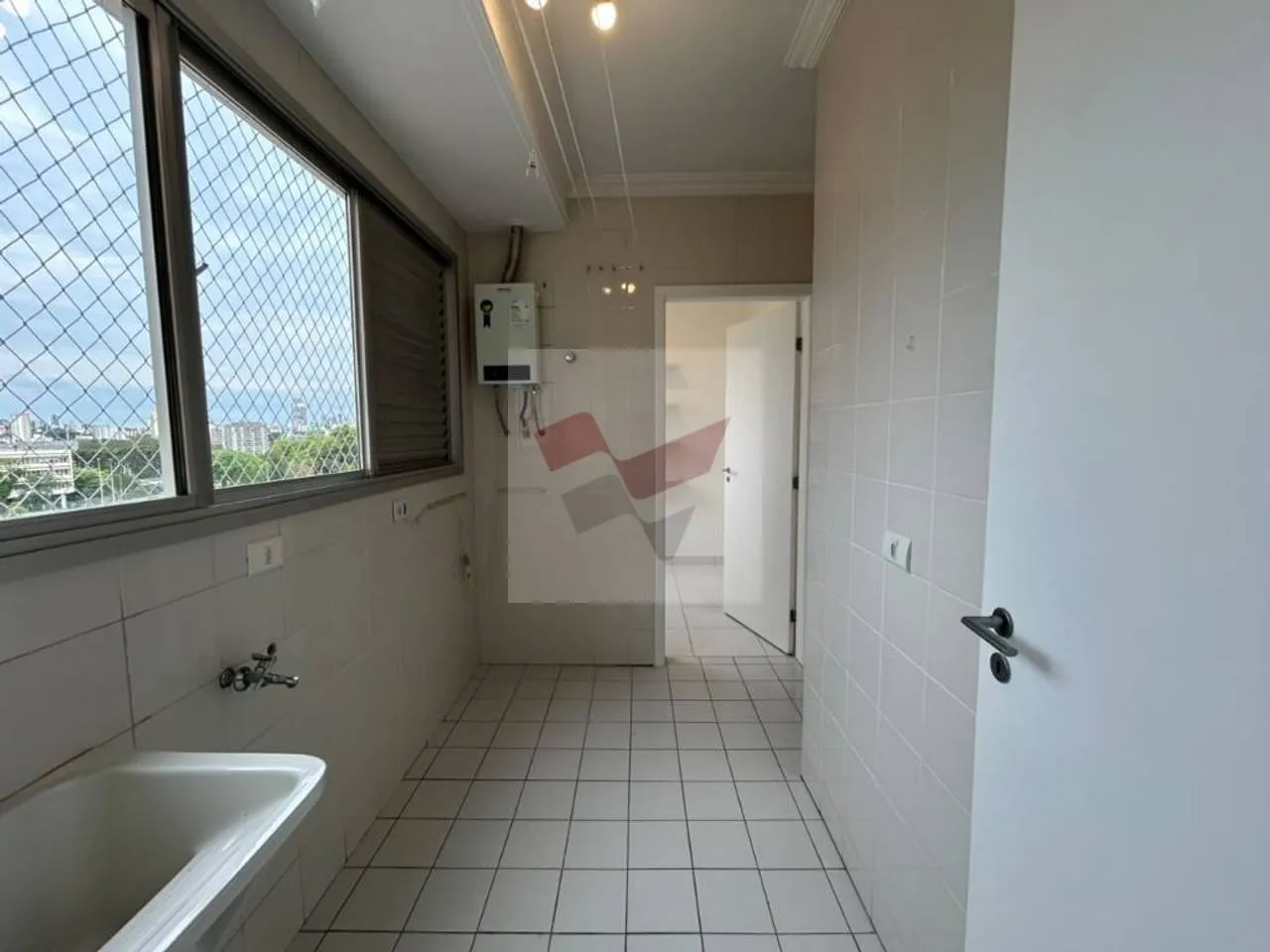 Apartment, 143 m², with a home office — photo 18