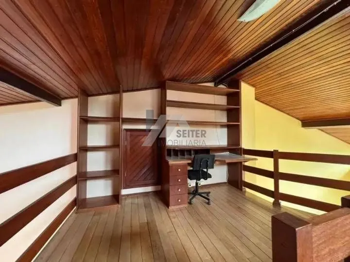 Casa amueblada con 5 dormitorios y 480 m² — photo 9