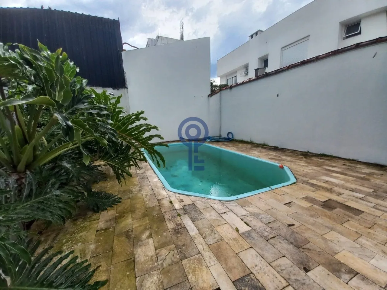 Rental house with 4 bedrooms and an open-plan kitchen — photo 11