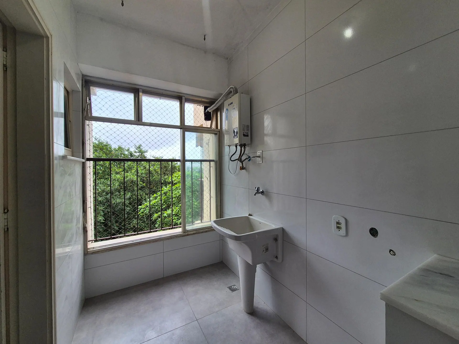 2-bedroom apartment in a building with a sauna — photo 12