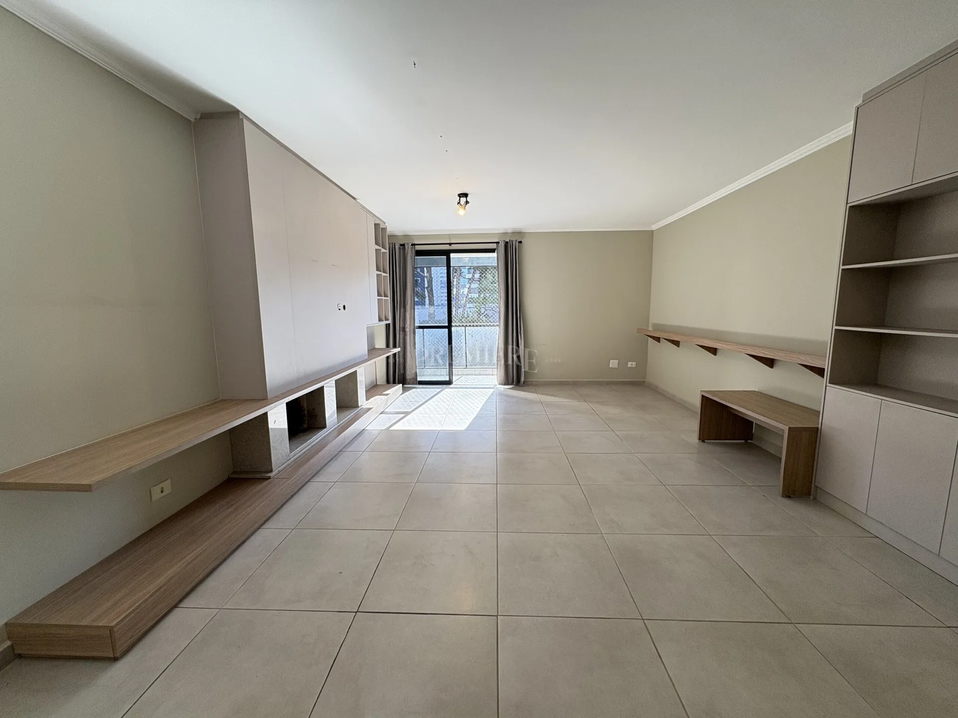 3-bedroom apartment with a home office in Curitiba — photo 15
