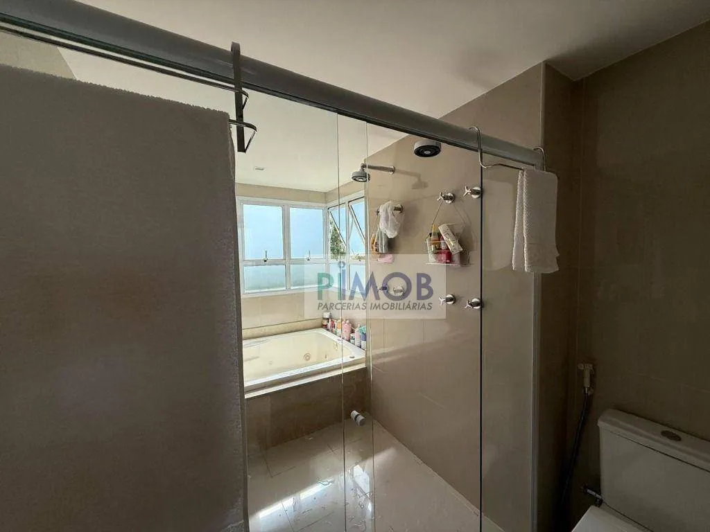 227 m² apartment with 5 bedrooms and 5 bathrooms — photo 2